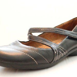 Women's Naturalizers "Nelson" Slip On Shoe size 7M
